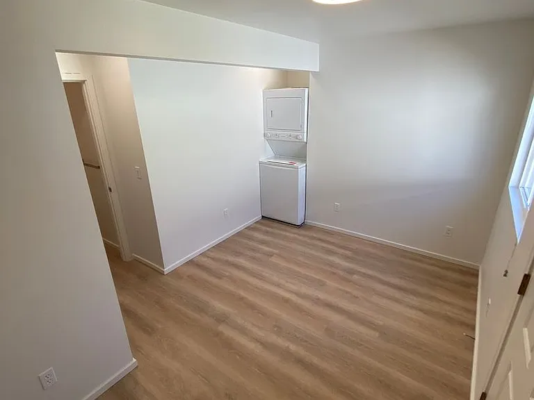 16 N Everett St — Photo 12