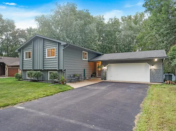 2310 Sherwood Rd, Mounds View, MN 55112