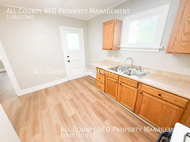 549 Wildwood Ave — Photo 6