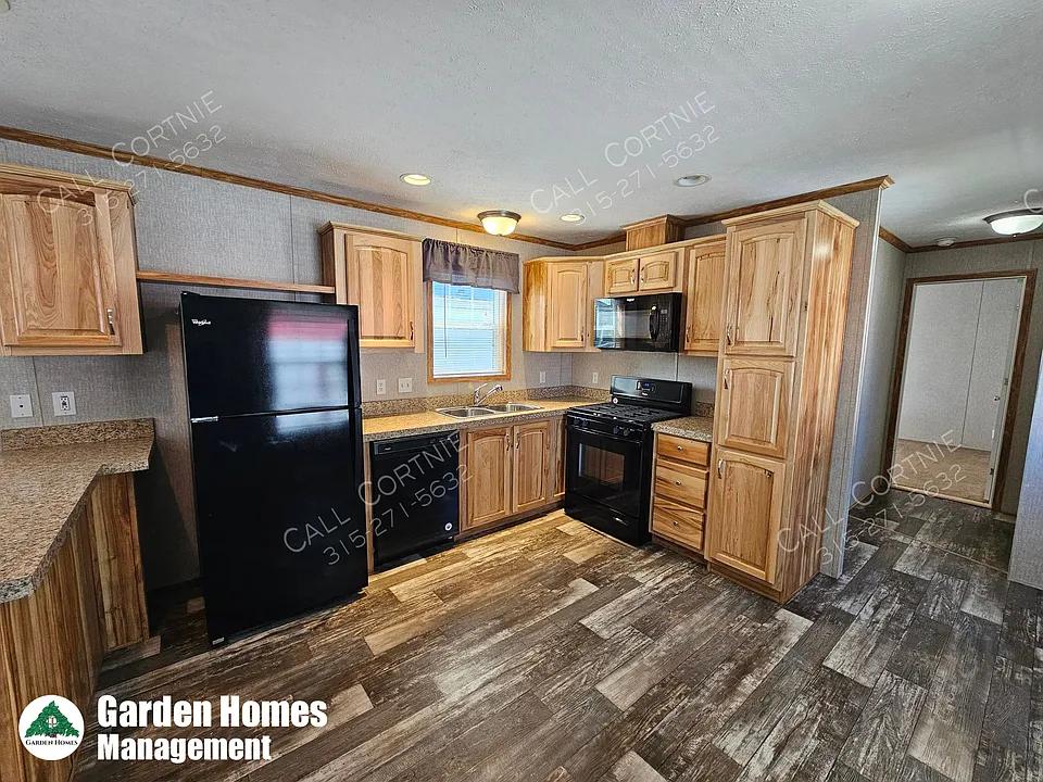 23 Pine Cir