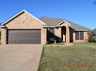 712 W Aldine Ct, Iowa Park, TX 76367