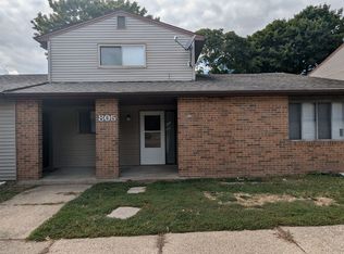 805 Kerns Dr NE APT B, Bolivar, OH