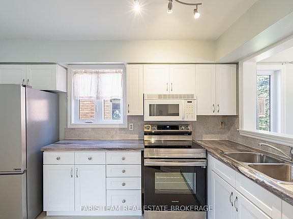 5th image of 93 Riverview Rd