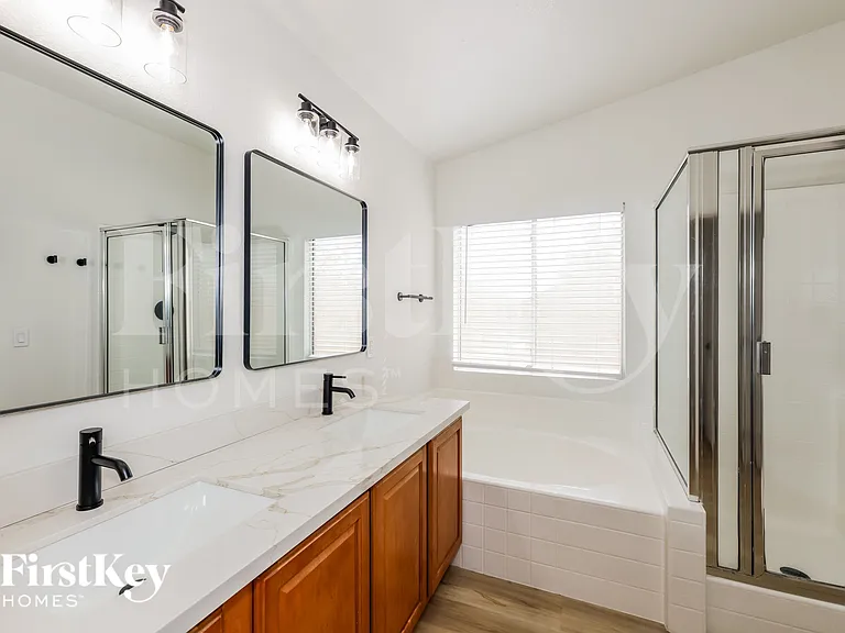 5980 Gentleslope St — Photo 12