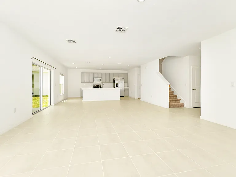 5550 Tranquila Ln — Photo 9