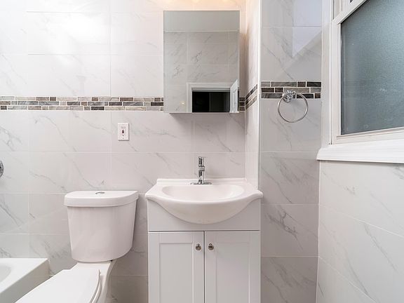 5th image of 4 Winslow Ave APT 1
