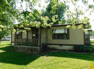 201 S 2nd St, Deepwater, MO 64740