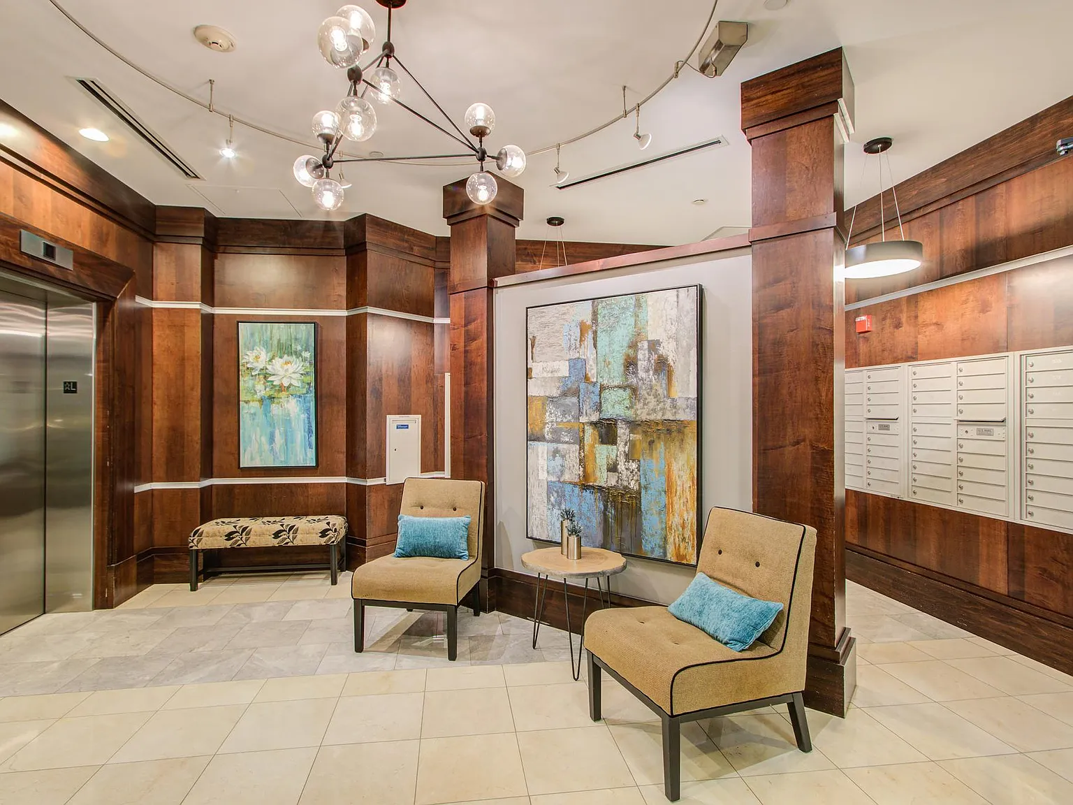 1 bed, 765 sqft, $1,970 — Photo 2