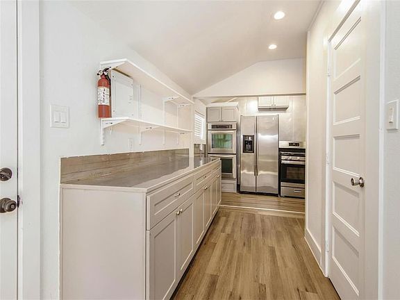 5th image of 123 E South St #2