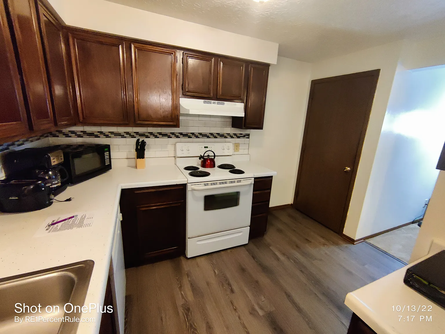 2 bed, 1.5 bath, 1200 sqft, $1,297 — Photo 3