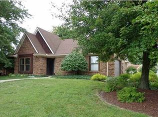 8967 Arcadia Dr, Newburgh, IN 47630