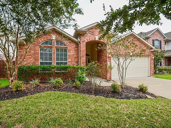 2nd image of 25214 Sierra Woods Ln