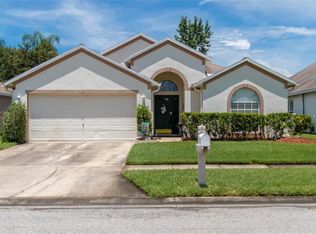 1347 Crimson Clover Ln, Zephyrhills, FL 33543