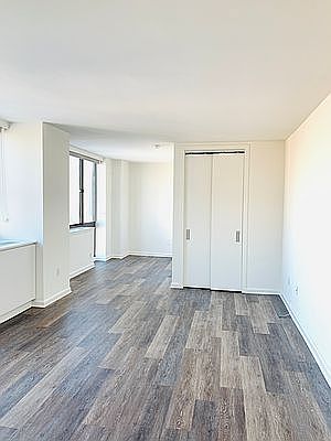 1st image of 520 W 43rd St APT 24C
