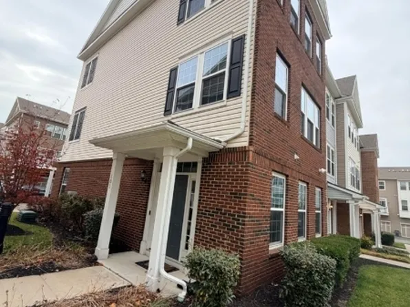 101 Truman Dr, Wood Ridge, NJ 07075