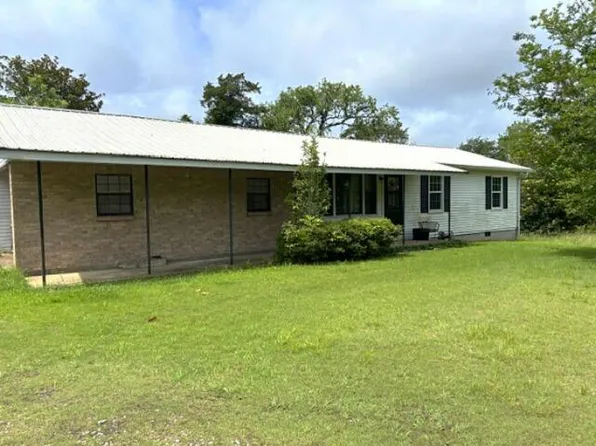 88 Starmont Ct, Gallion, AL 36742