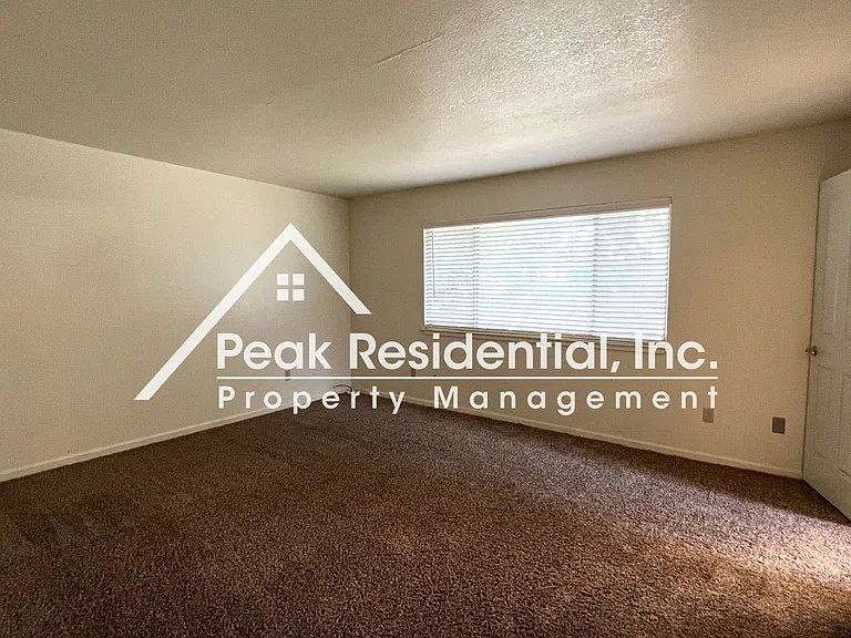7927 Parmis Ct — Photo 18