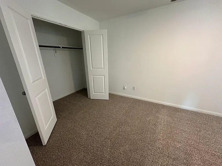 16737 N Marie Village Dr — Photo 14