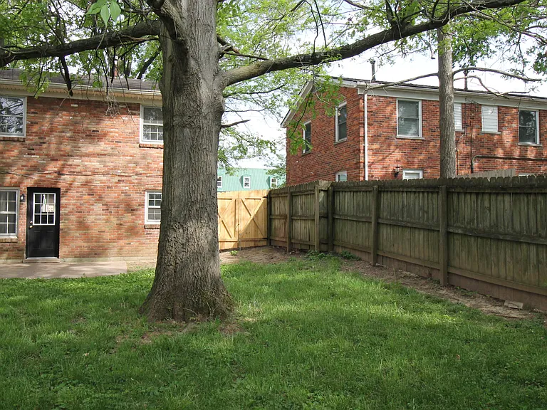 2015 Garden Springs Dr — Photo 19