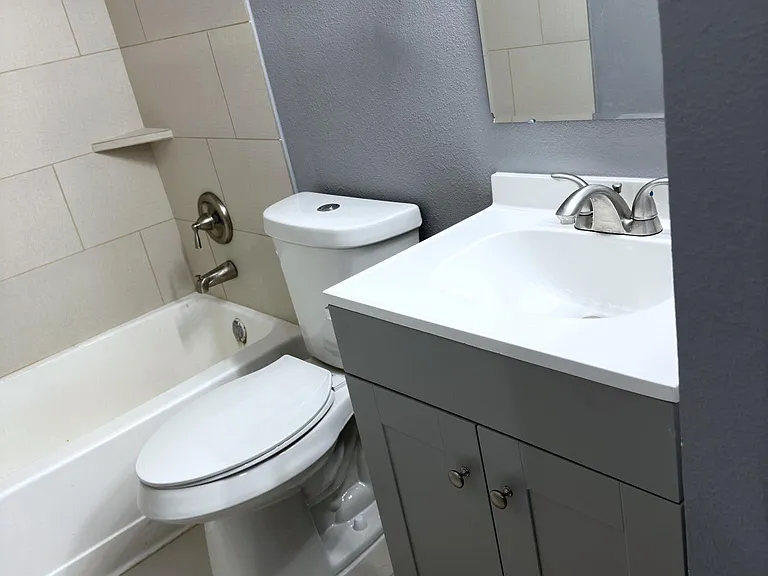 403 Hartline Dr #7 — Photo 13