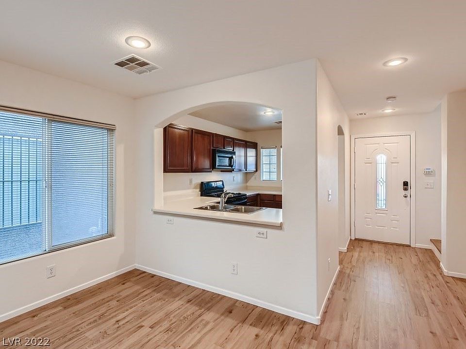 1st image of 7359 Escarpment St