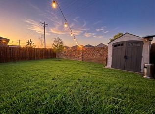 14033 Earlham St, Pilot Point, TX 76258
