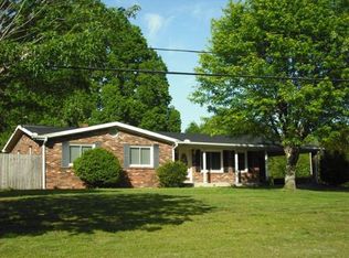 1018 Red Banks Rd, Burkesville, KY 42717