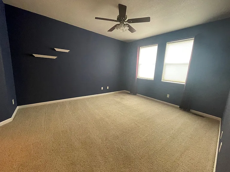 2845 Willow Tree Ln — Photo 11