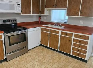 2115 Ottawa St APT 202C, Leavenworth, KS 66048