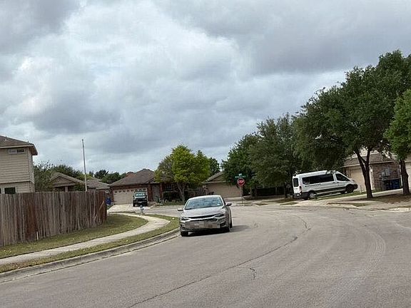 4th image of 3323 Kinglet Ct