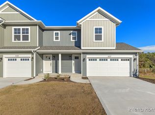 6122 Burgess Dr #9, Spring Lake, MI 49456