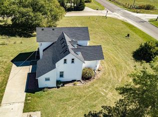 1396 N 300th Rd, Baldwin City, KS 66006