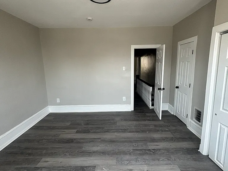 5825 Pemberton St — Photo 10