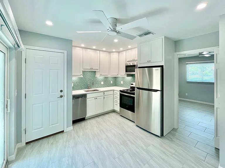 4306 Porpoise Dr #A — Photo 6