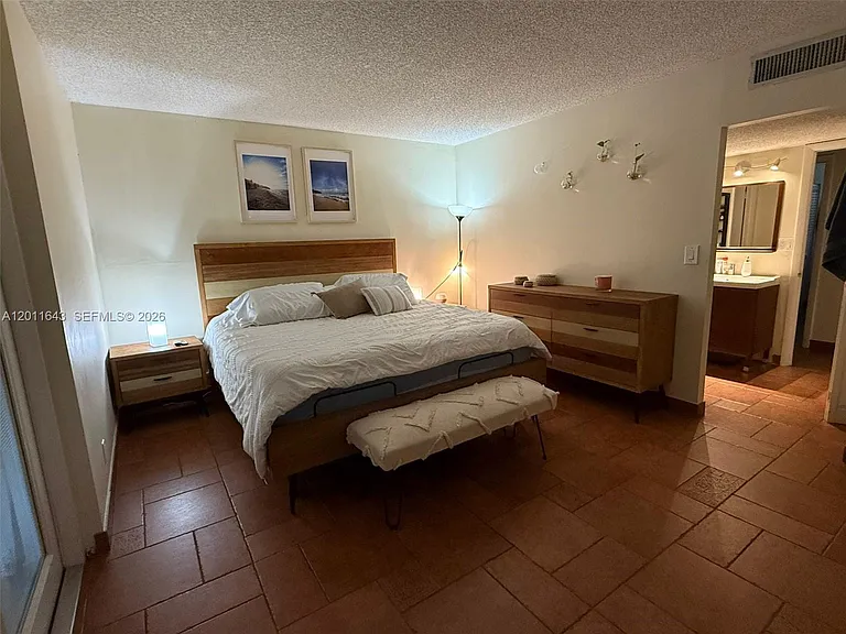 20441 NE 30th Ave #1169 — Photo 9
