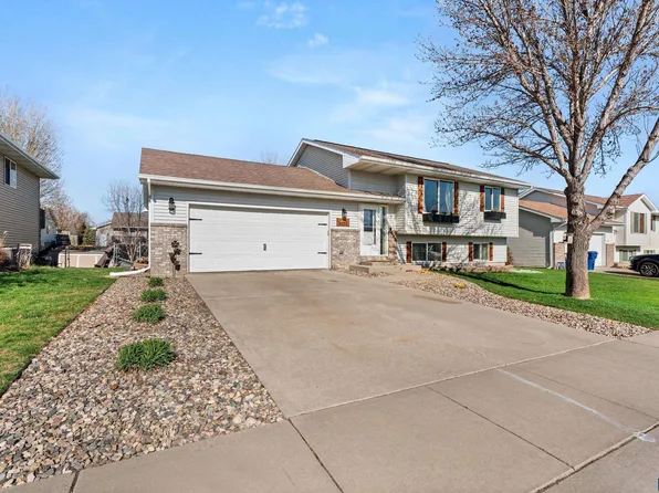 4124 N Jans Dr, Sioux Falls, SD 57107