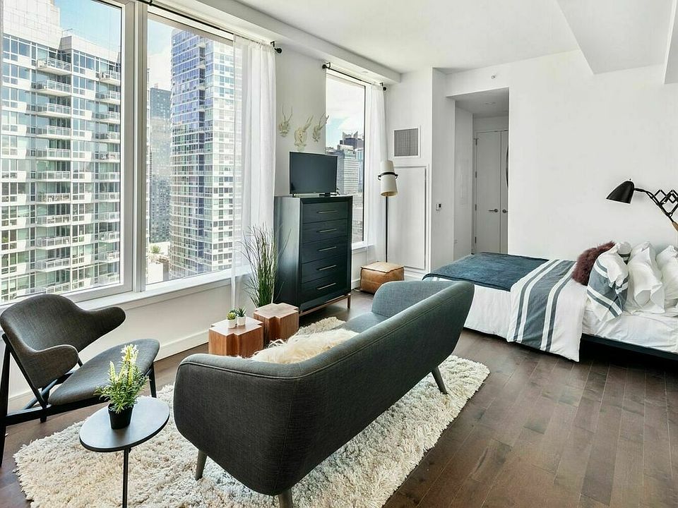 1st image of 515 W 36th St APT 21G