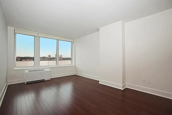 Rented by Living New York | media 38