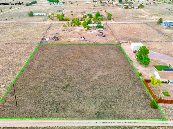 870 W IRIS Road #6, Paulden, AZ 86334