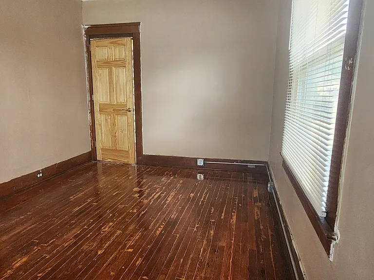 414 Perrin St #1 — Photo 12