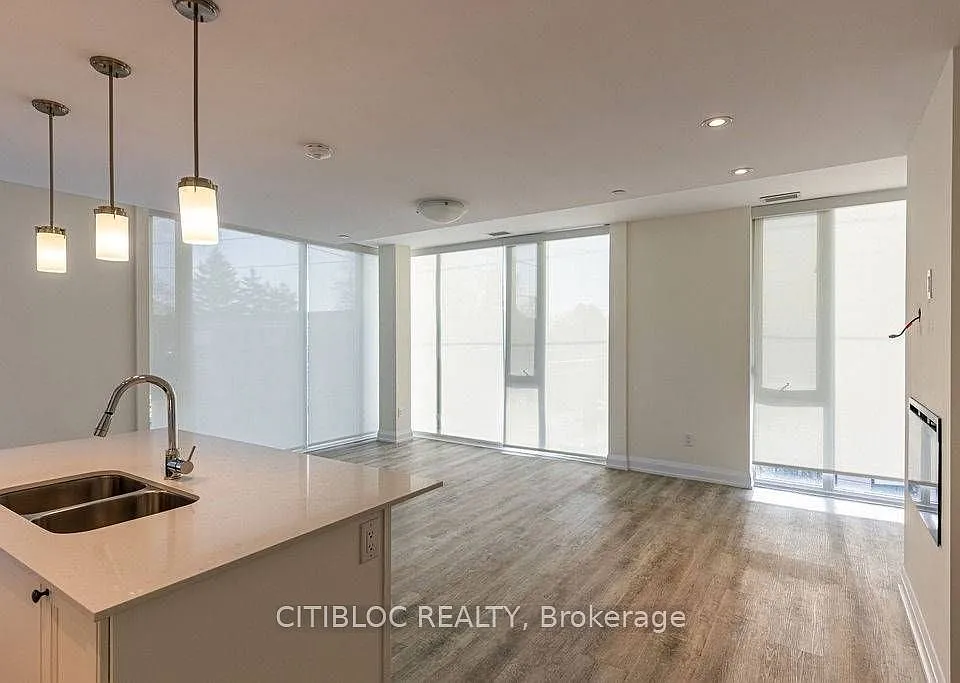 200 Woodbine Ave #301