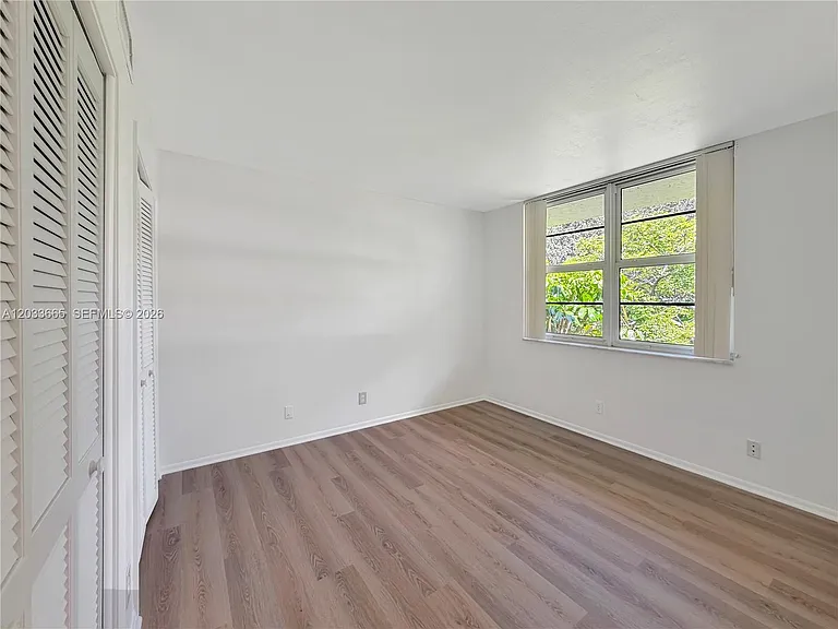 3641 Oaks Clubhouse Dr #201 — Photo 18