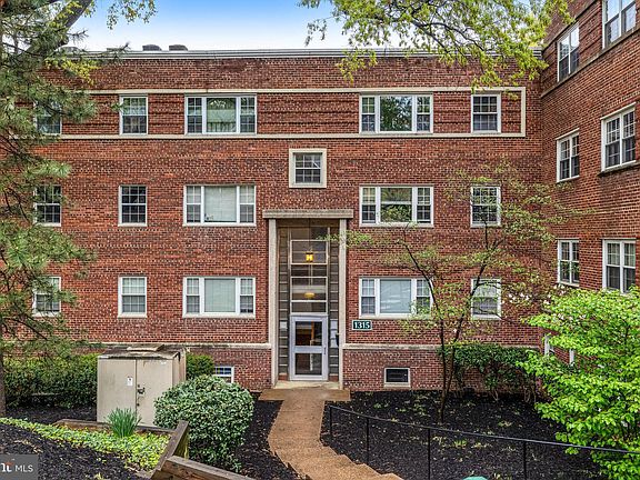 3rd image of 1315 N Ode St APT 734