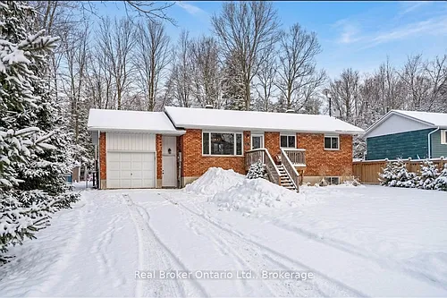 16 Mundy Ave Photo 1