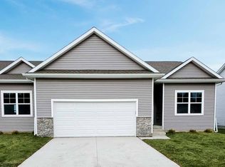 226 SE Willow Run Ln, Ankeny, IA 50021