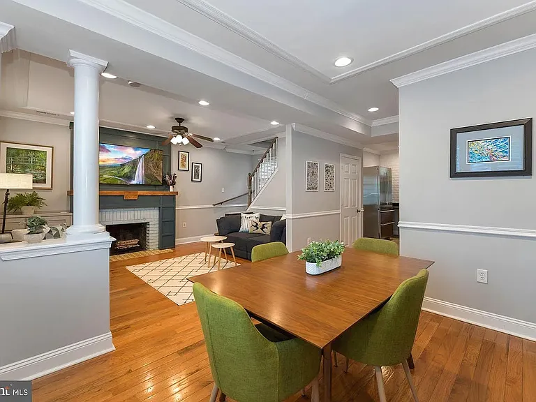 2219 Kearny St NE — Photo 7