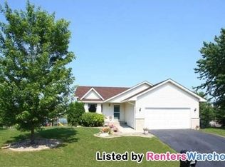1368 Hunter Sq, Waconia, MN 55387