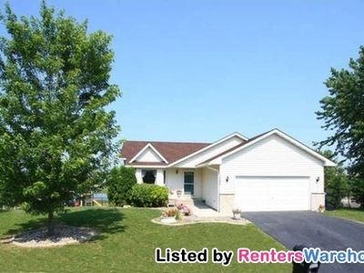 1368 Hunter Sq, Waconia, MN, 55387