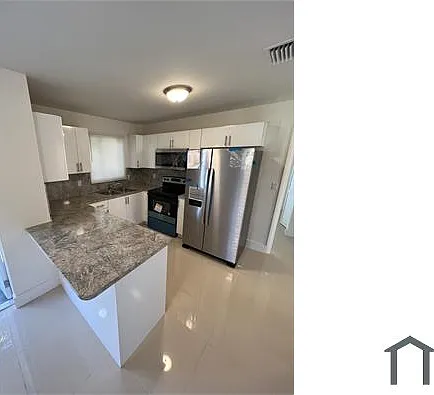 3 bed, $2,700 — Photo 2