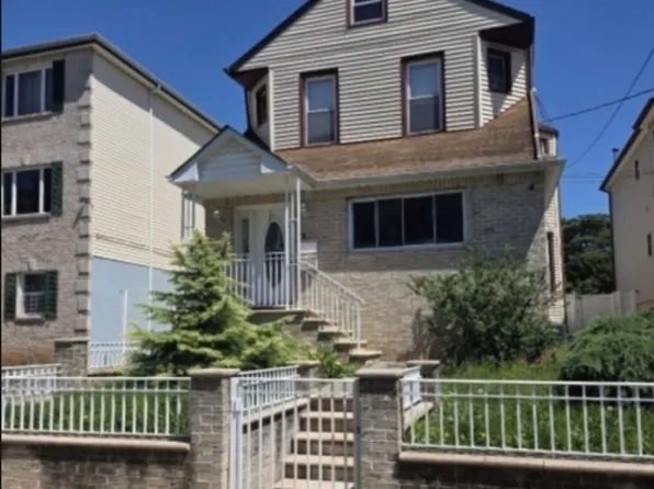 929 Adams Ave, Elizabeth City, NJ 07201